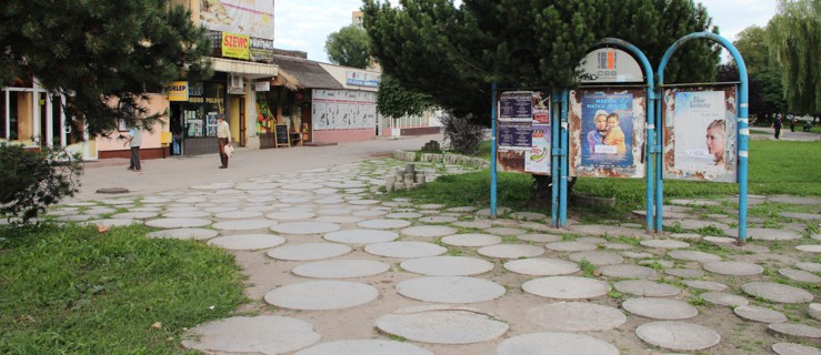 Nowowiejska w opłakanym stanie. Pasaż handlowy czeka na remont