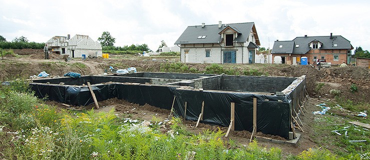 Na Bielanach powstają nowe drogi i domki jednorodzinne