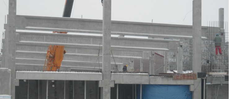 Nieszczęśliwy wypadek na budowie. Pracownik spadł z 5 metrów