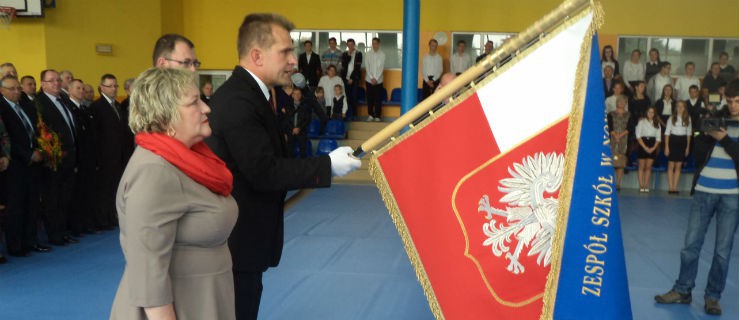 Państwowa Straż Pożarna nowym patronem szkoły w Nowakowie