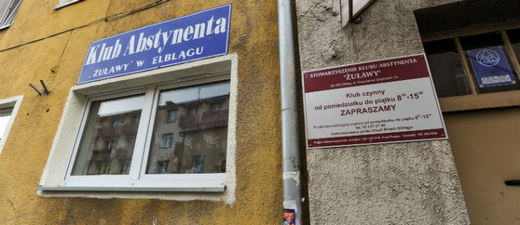 Alkoholiczki w szpilkach. Elblążanki piją w domach