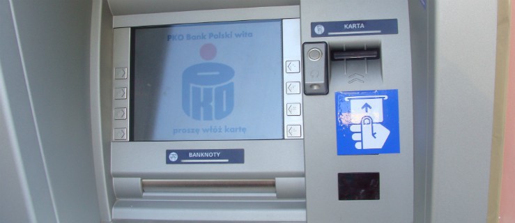Klienci PKO BP mają problemy z bankomatami i kartami