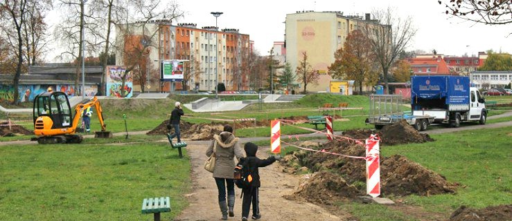 Park przy Mickiewicza będzie oświetlony i monitorowany