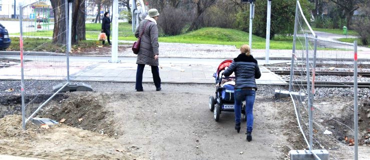 Przejście z problemami. Mieszkańcy skarżą się na utrudnienia