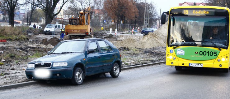 Skoda na drodze 503 nadal utrudnia ruch. Stoi już drugą dobę