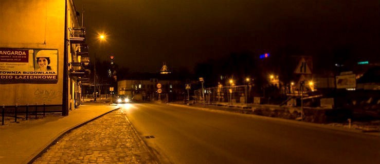 Po naszej interwencji: przejście dla pieszych zostało oświetlone