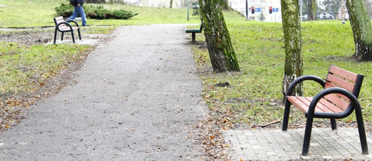 30 nowych ławek zainstalowano w Parku Traugutta