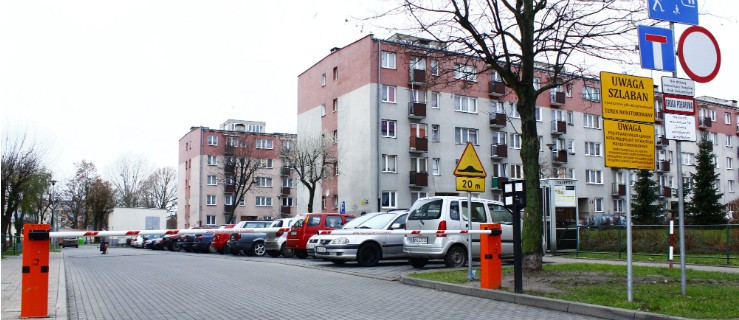 Życie za szlabanem. Czy to pomaga czy raczej przeszkadza?