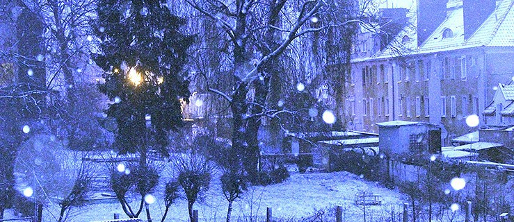Orkan przyniósł załamanie pogody. Pada śnieg, silny wiatr