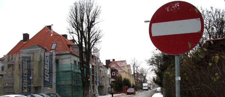 Parafianie zbierają podpisy. Chcą dwukierunkowej ul. Krakusa