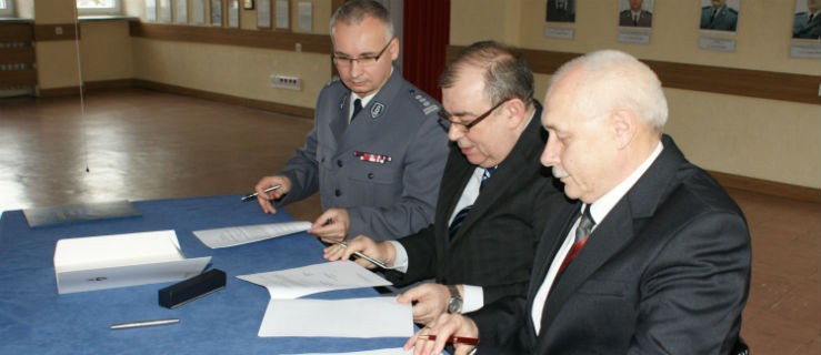 Prezydent i komendanci podpisali porozumienie