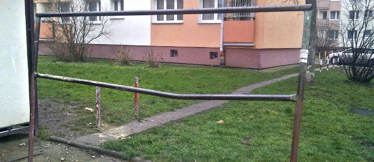 Daj znać. Trzepaki znikają z naszych osiedli