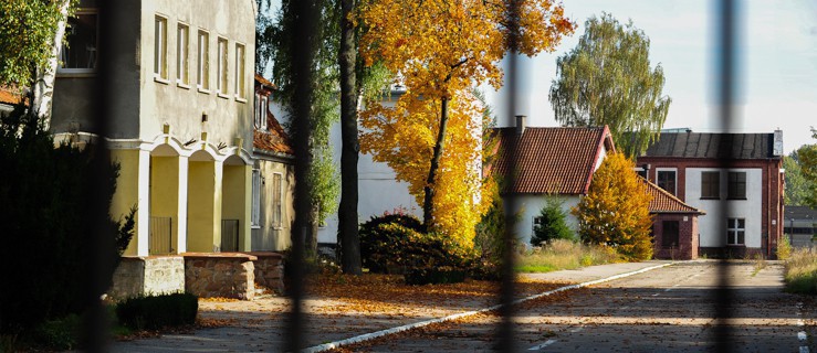 Negocjacje z inwestorami trwają. Teren po wojsku nadal czeka