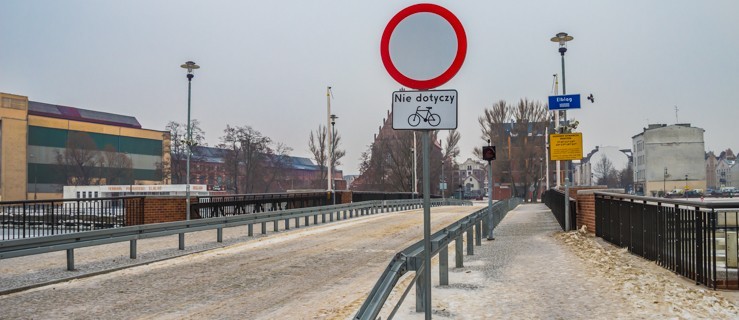 Przejazd przez Most Dolny praw(n)ie dozwolony. Co mają zrobić kierowcy?