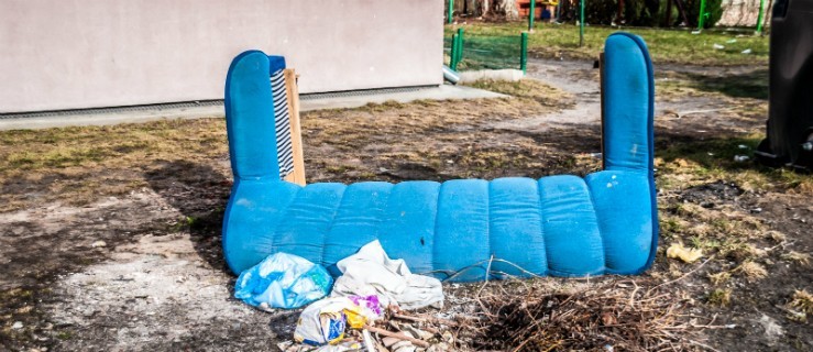 Daj znać: kolejne śmieci zalewają nasze miasto
