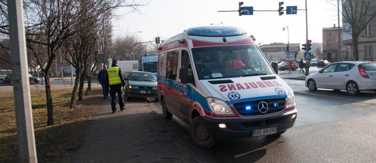Potrącenie pieszej na ul. Tysiąclecia. Na szczęście nikomu nic się nie stało