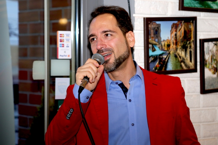Alberto Amati zaśpiewał w Amore Mio