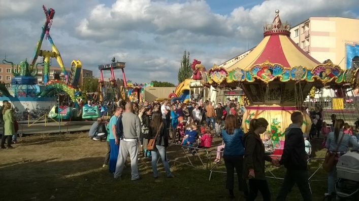 Atrakcja w centrum miasta. Lunapark Bajka już funkcjonuje