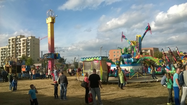 Atrakcja w centrum miasta. Lunapark Bajka już funkcjonuje