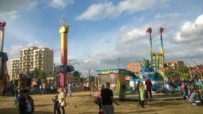 Atrakcja w centrum miasta. Lunapark Bajka już funkcjonuje