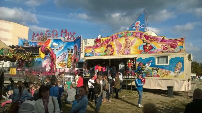 Atrakcja w centrum miasta. Lunapark Bajka już funkcjonuje