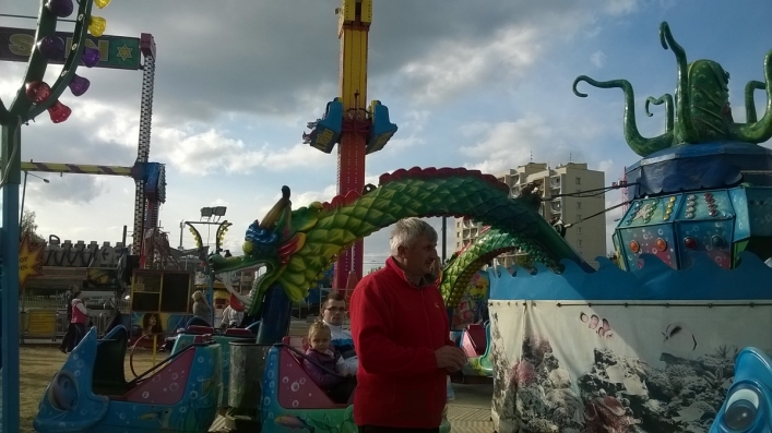 Atrakcja w centrum miasta. Lunapark Bajka już funkcjonuje