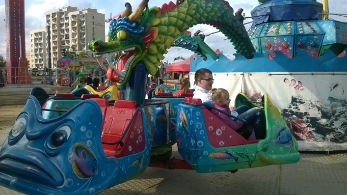 Atrakcja w centrum miasta. Lunapark Bajka już funkcjonuje