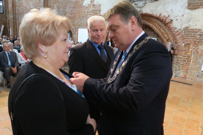 Aż 30 par uroczyście świętowało w Galerii El jubileusz 50-lecia zawarcia związku małżeńskiego (+ zdjęcia)