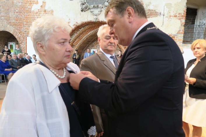 Aż 30 par uroczyście świętowało w Galerii El jubileusz 50-lecia zawarcia związku małżeńskiego (+ zdjęcia)