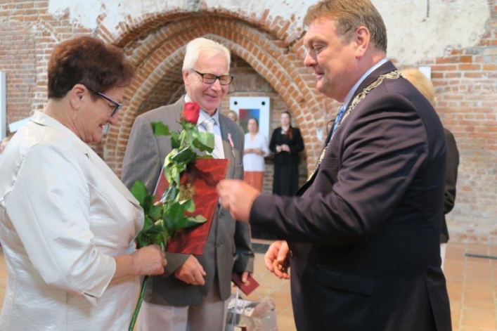 Aż 30 par uroczyście świętowało w Galerii El jubileusz 50-lecia zawarcia związku małżeńskiego (+ zdjęcia)