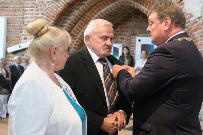 Aż 30 par uroczyście świętowało w Galerii El jubileusz 50-lecia zawarcia związku małżeńskiego (+ zdjęcia)