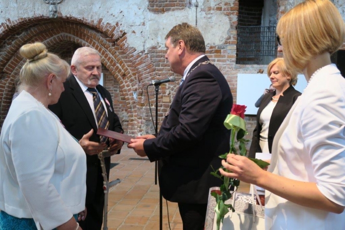 Aż 30 par uroczyście świętowało w Galerii El jubileusz 50-lecia zawarcia związku małżeńskiego (+ zdjęcia)