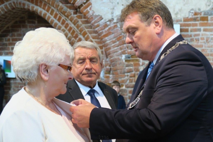 Aż 30 par uroczyście świętowało w Galerii El jubileusz 50-lecia zawarcia związku małżeńskiego (+ zdjęcia)