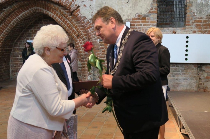 Aż 30 par uroczyście świętowało w Galerii El jubileusz 50-lecia zawarcia związku małżeńskiego (+ zdjęcia)