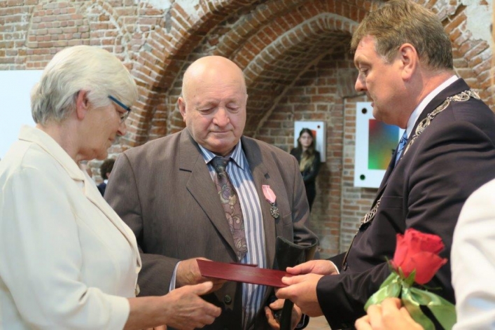 Aż 30 par uroczyście świętowało w Galerii El jubileusz 50-lecia zawarcia związku małżeńskiego (+ zdjęcia)