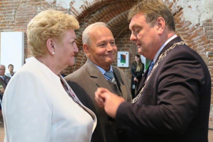 Aż 30 par uroczyście świętowało w Galerii El jubileusz 50-lecia zawarcia związku małżeńskiego (+ zdjęcia)