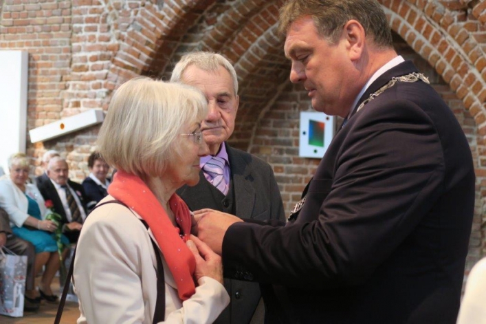 Aż 30 par uroczyście świętowało w Galerii El jubileusz 50-lecia zawarcia związku małżeńskiego (+ zdjęcia)