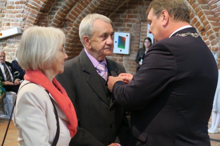 Aż 30 par uroczyście świętowało w Galerii El jubileusz 50-lecia zawarcia związku małżeńskiego (+ zdjęcia)