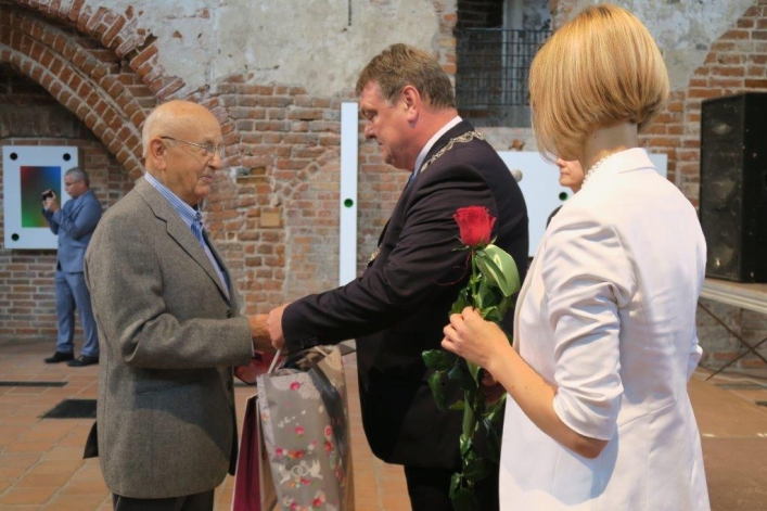 Aż 30 par uroczyście świętowało w Galerii El jubileusz 50-lecia zawarcia związku małżeńskiego (+ zdjęcia)