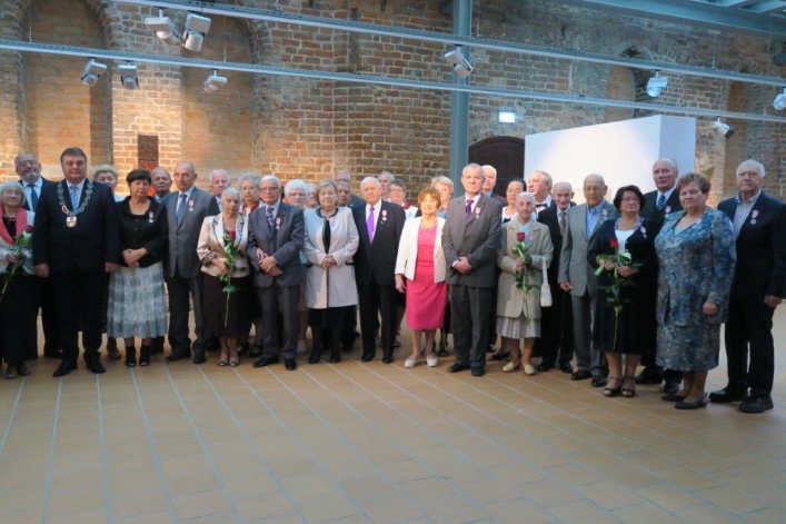 Aż 30 par uroczyście świętowało w Galerii El jubileusz 50-lecia zawarcia związku małżeńskiego (+ zdjęcia)