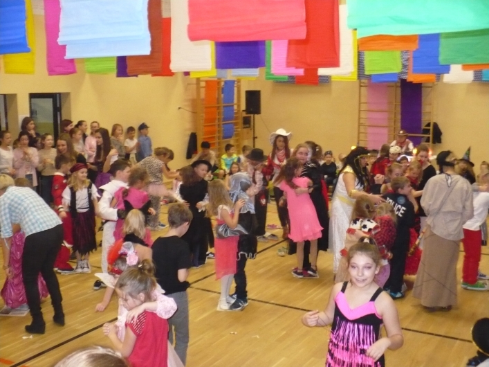 Bal karnawałowy w SP 21
