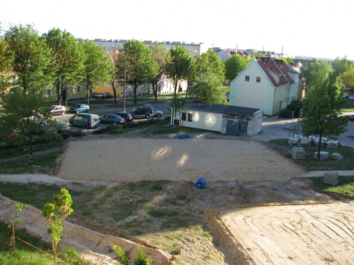 Będzie nowe boisko, parking i plac zabaw