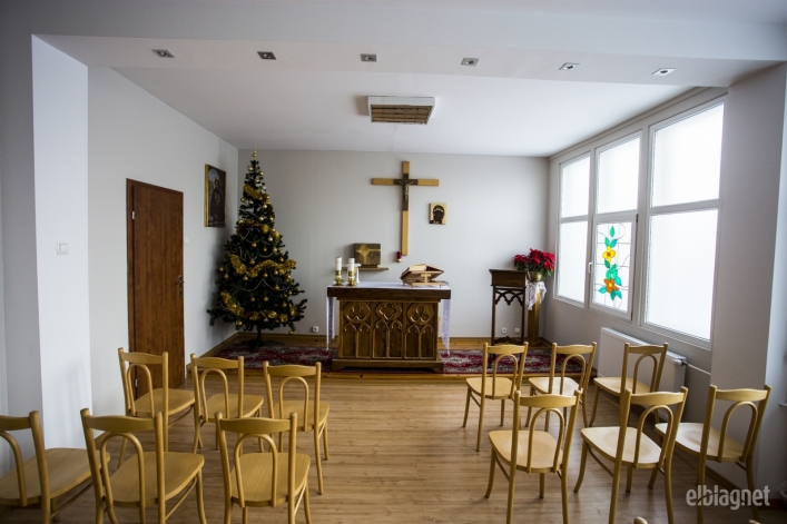 Bezdomni wolą alkohol i wolność od ciepłego schroniska 
