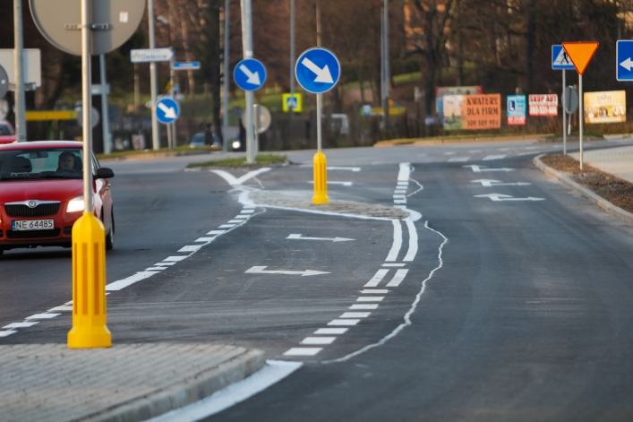 Biedronka stoi, ulica już przebudowana - zdjęcia