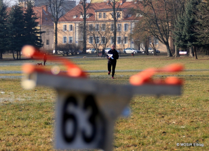 Biegacze przemierzali trasę w Parku Kajki