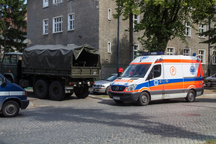 Bomba przy Królewieckiej? Wojsko zamyka ulicę i sprawdza swoje budynki