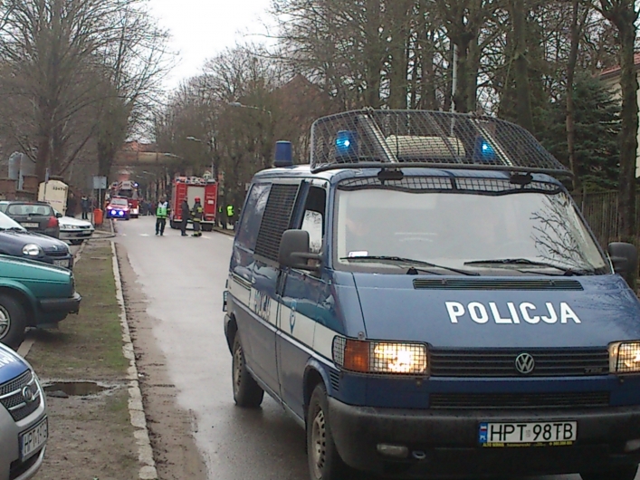 Bomba w szpitalu na Komeńskiego? Trwa ewakuacja