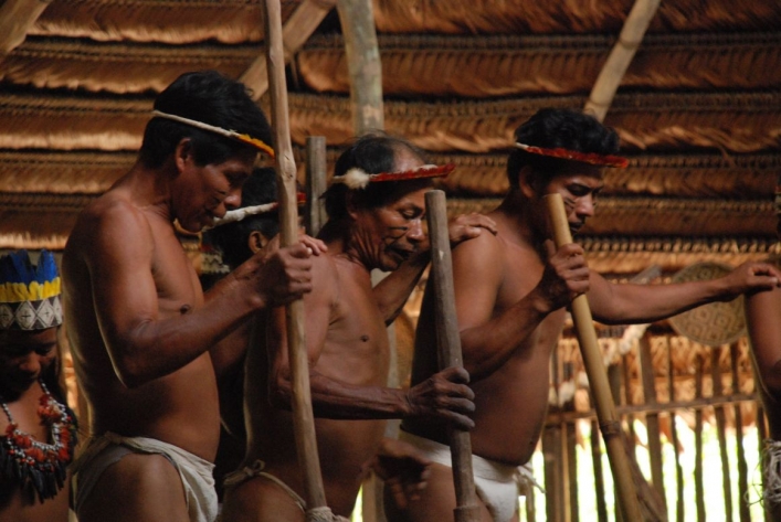 Bora, Indianie Amazonii - ludzie dwóch światów