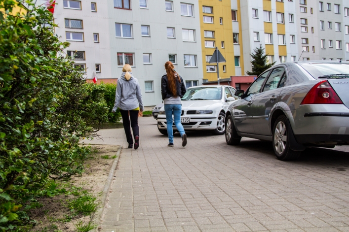 Brak parkingów i wąska uliczka problemem na ul. Rodziny Nalazków