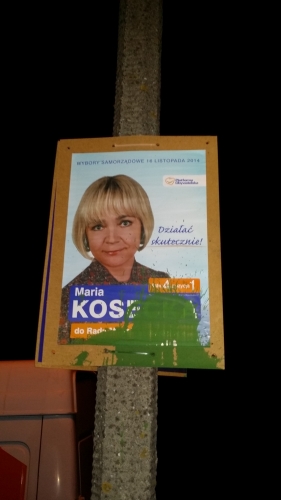 Brutalna walka wyborcza trwa. Ktoś zniszczył plakaty radnej